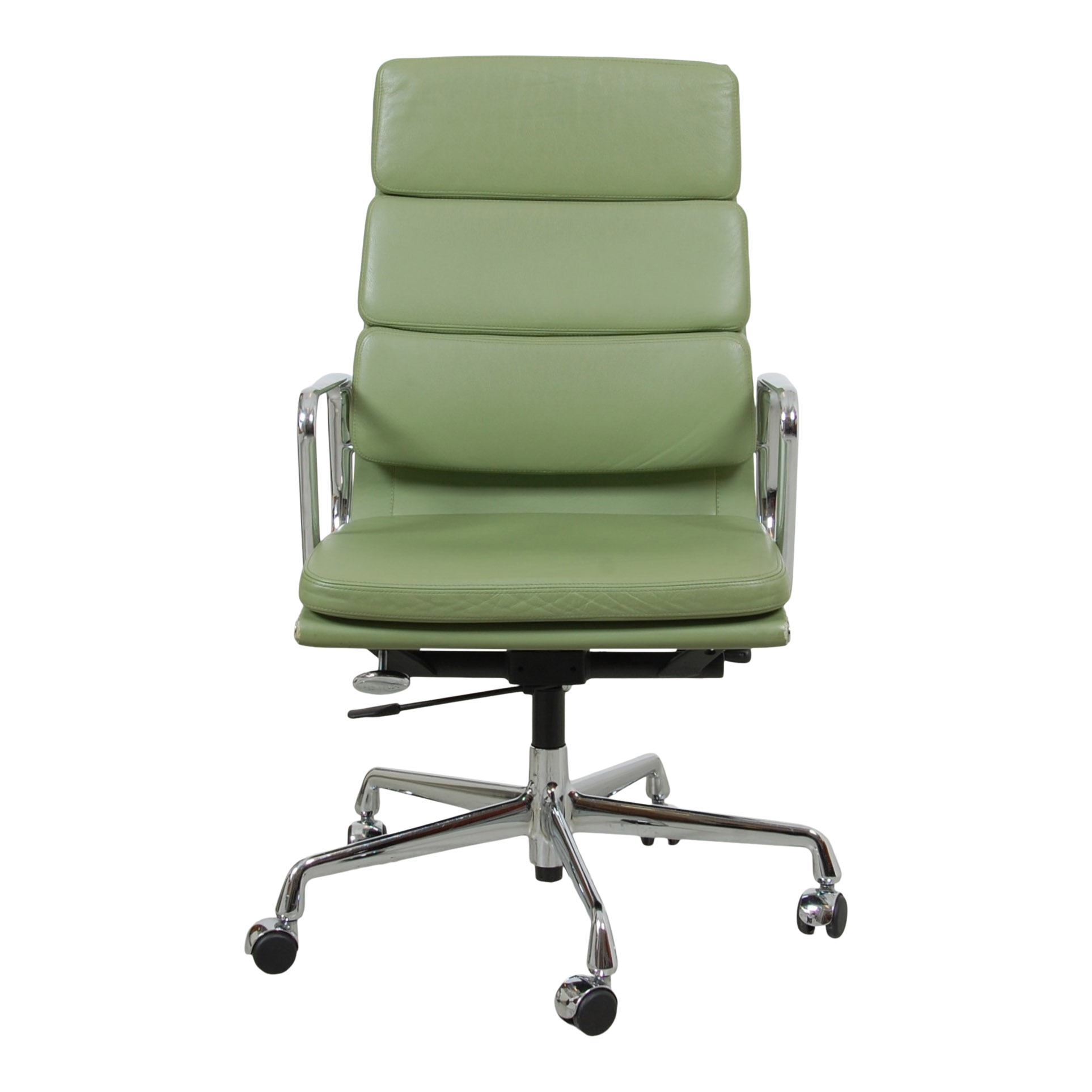 Green discount eames chair